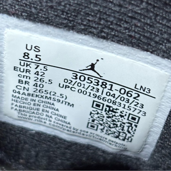 Jordan 8 Retro Playoff 2023 Size 8.5 - Picture 6 of 8